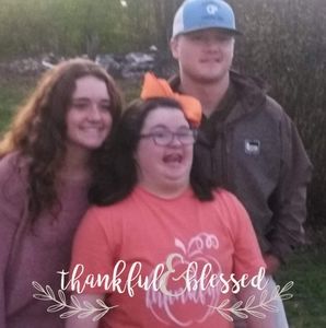 Meet your Posher, Evelyn